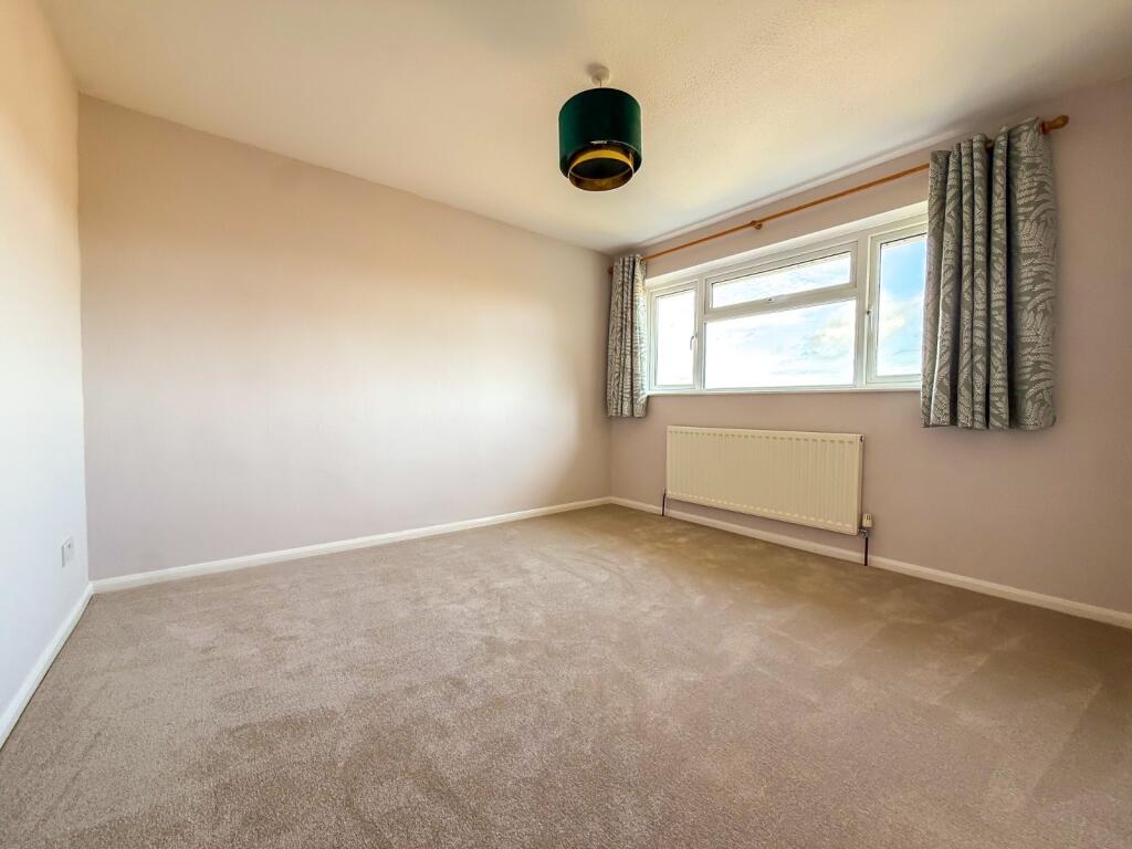 House in Nailsea, North Somerset - More