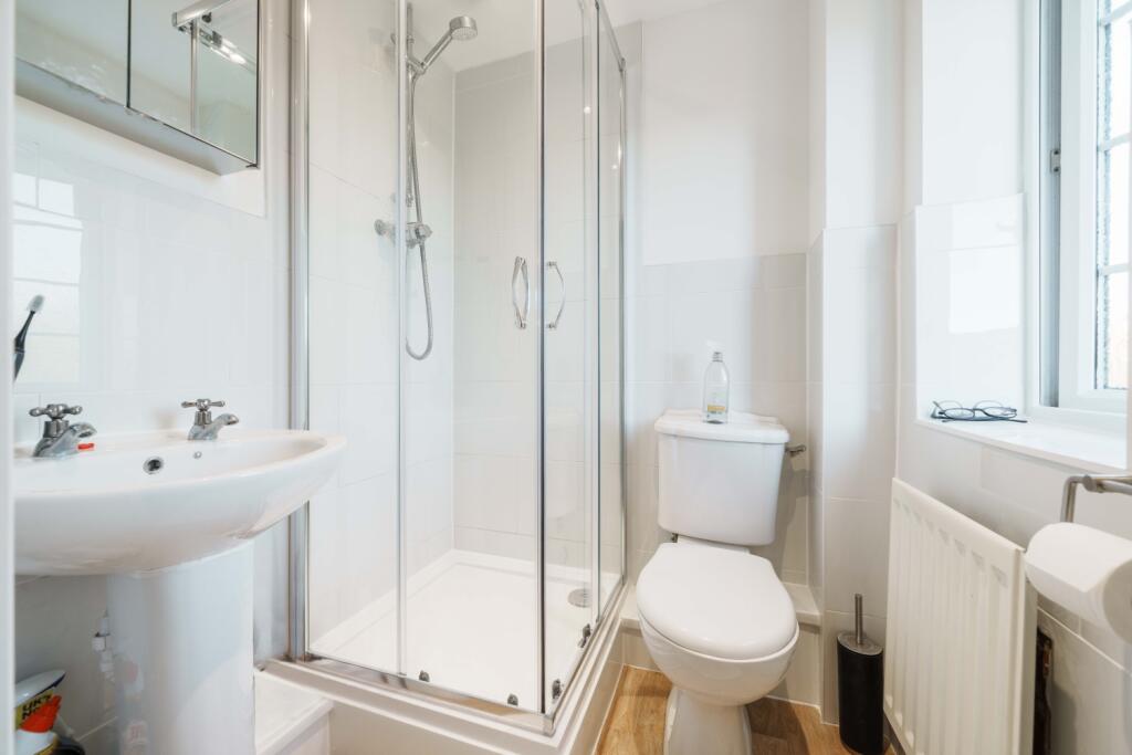 House in Fareham, Whiteley - More