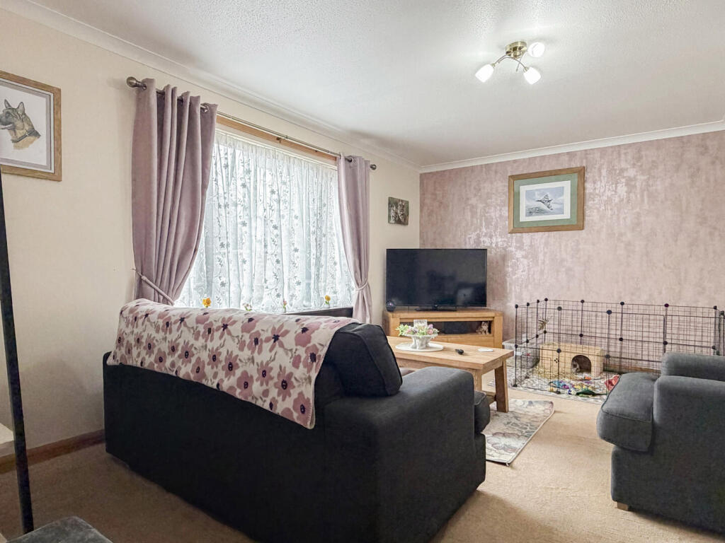 Apartment in Inverness - View 3