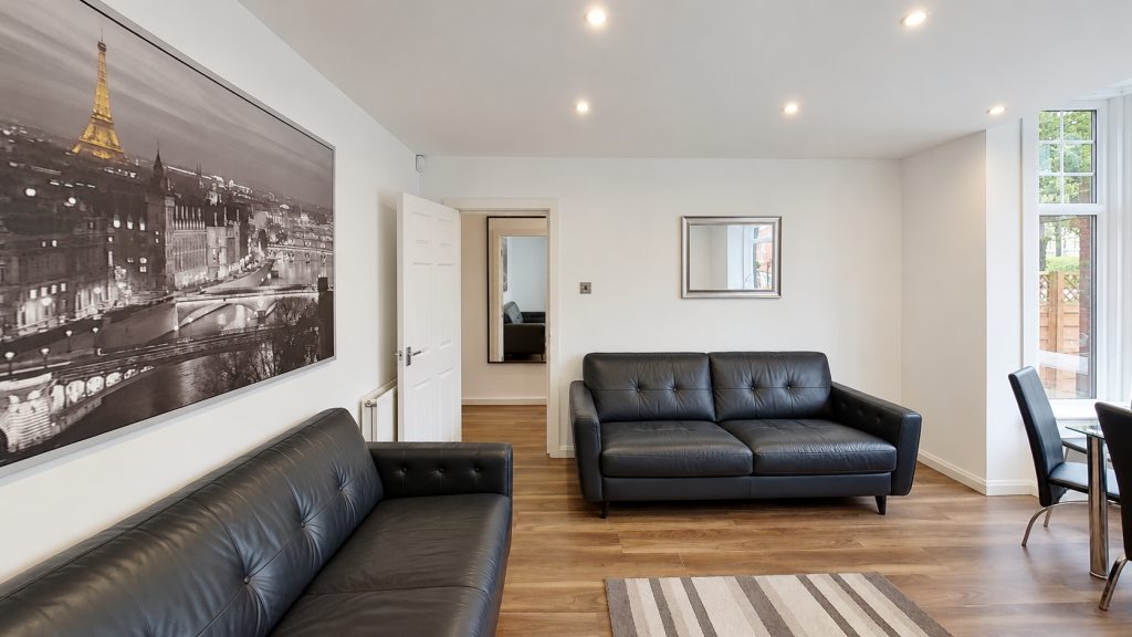 House in Leeds, Beckett Park, Burley - View 2