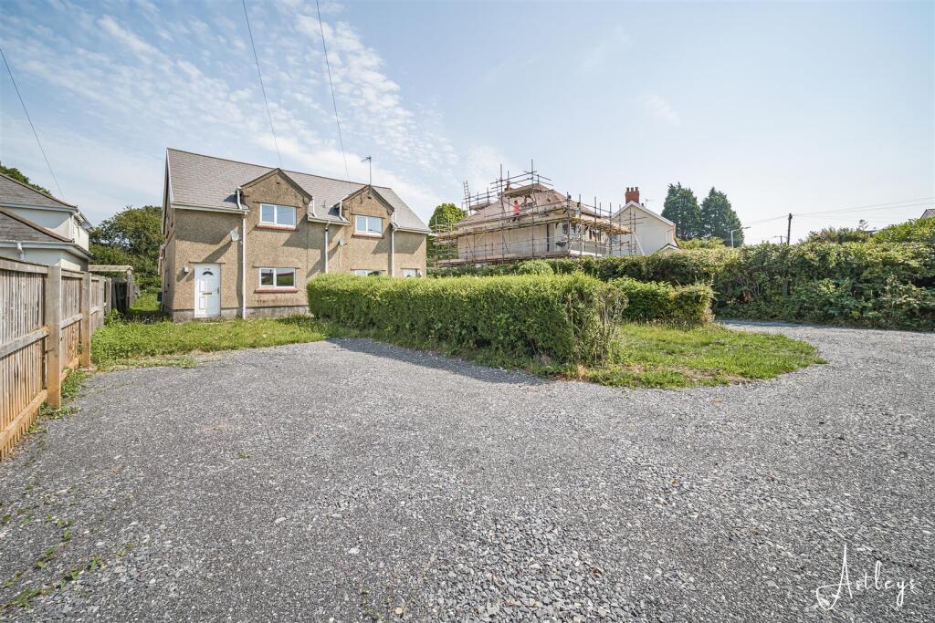 Main image of property: Dunvant Road, Dunvant, Swansea
