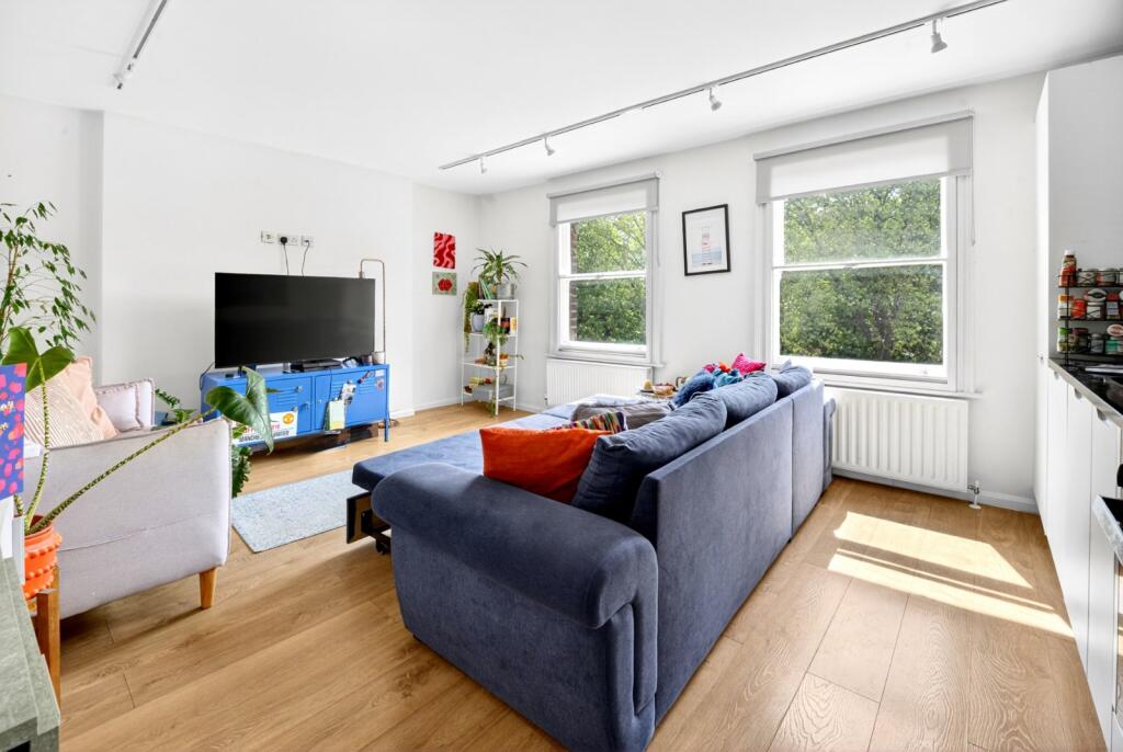 Main image of property: Charlton Road, London, SE3
