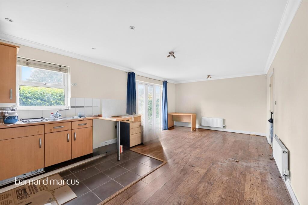 Apartment in London - View 2