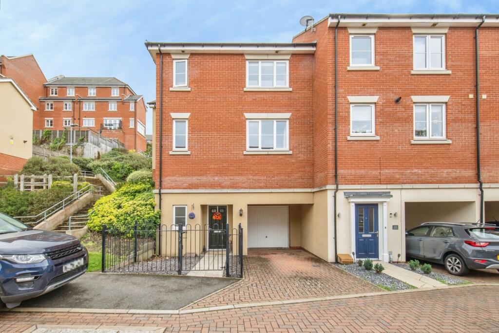 Main image of property: Meridian Rise, Ipswich, Suffolk, IP4