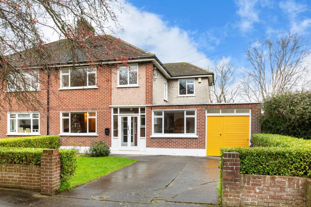 Main image of property: 158 Willow Park Avenue, Glasnevin, Dublin 11, D11 Y761