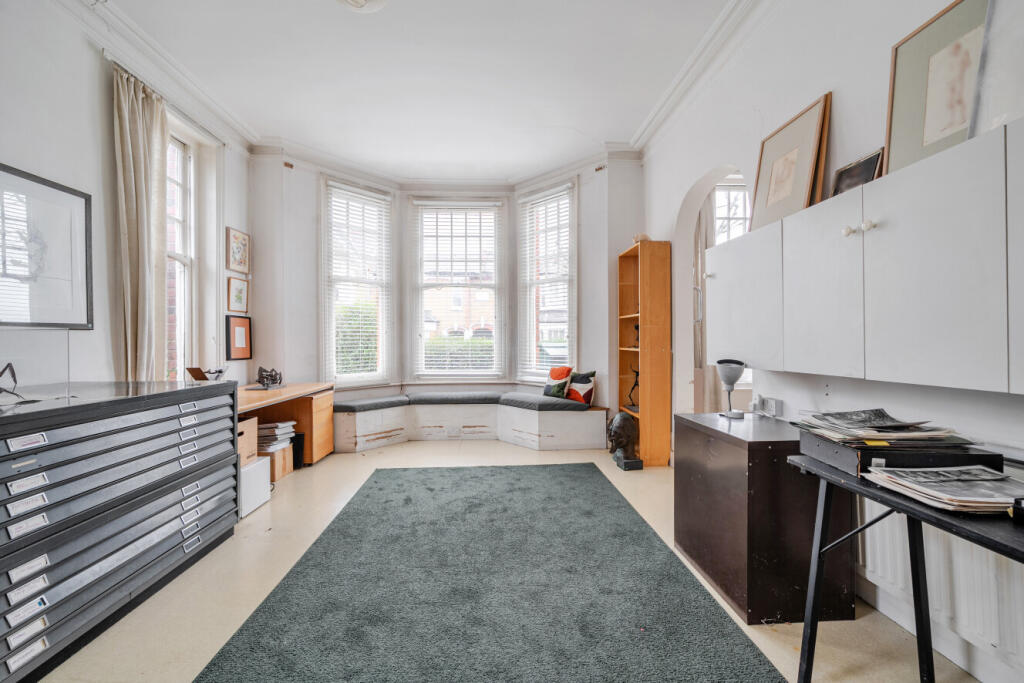 Apartment in London - View 4