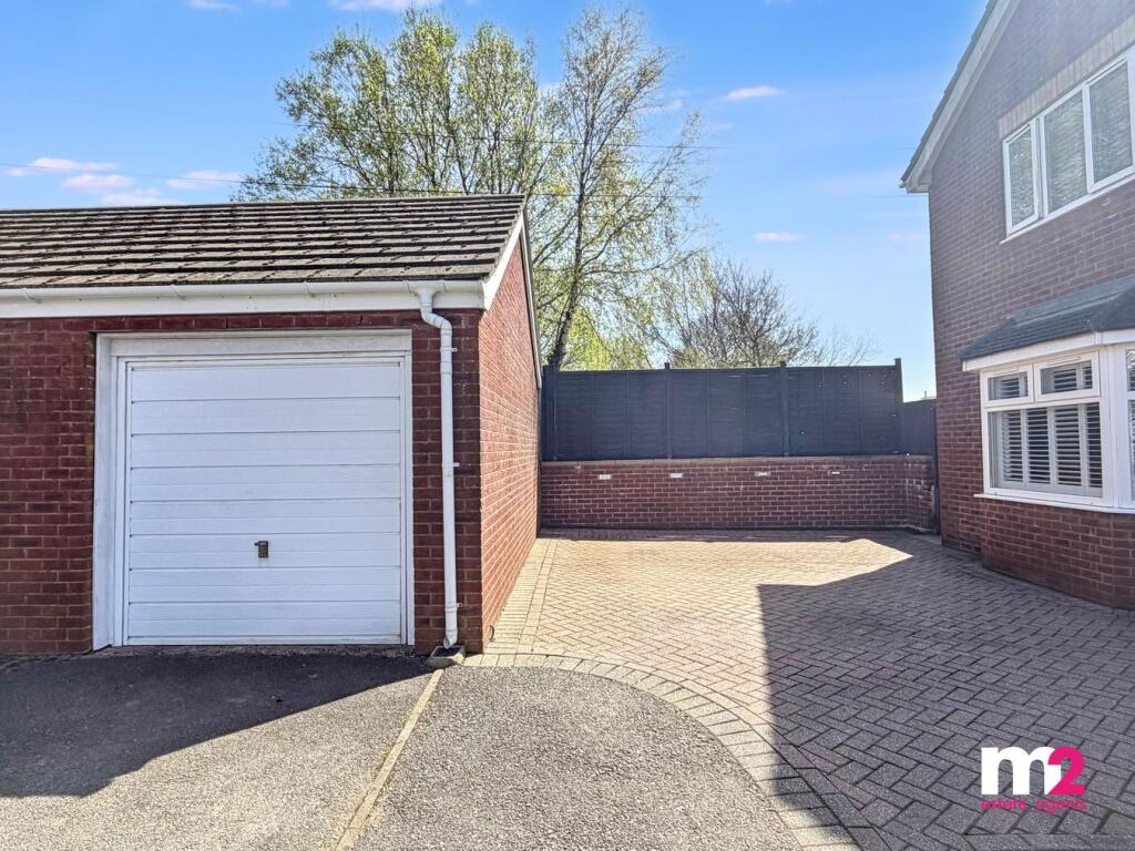 House in Newport - View 3