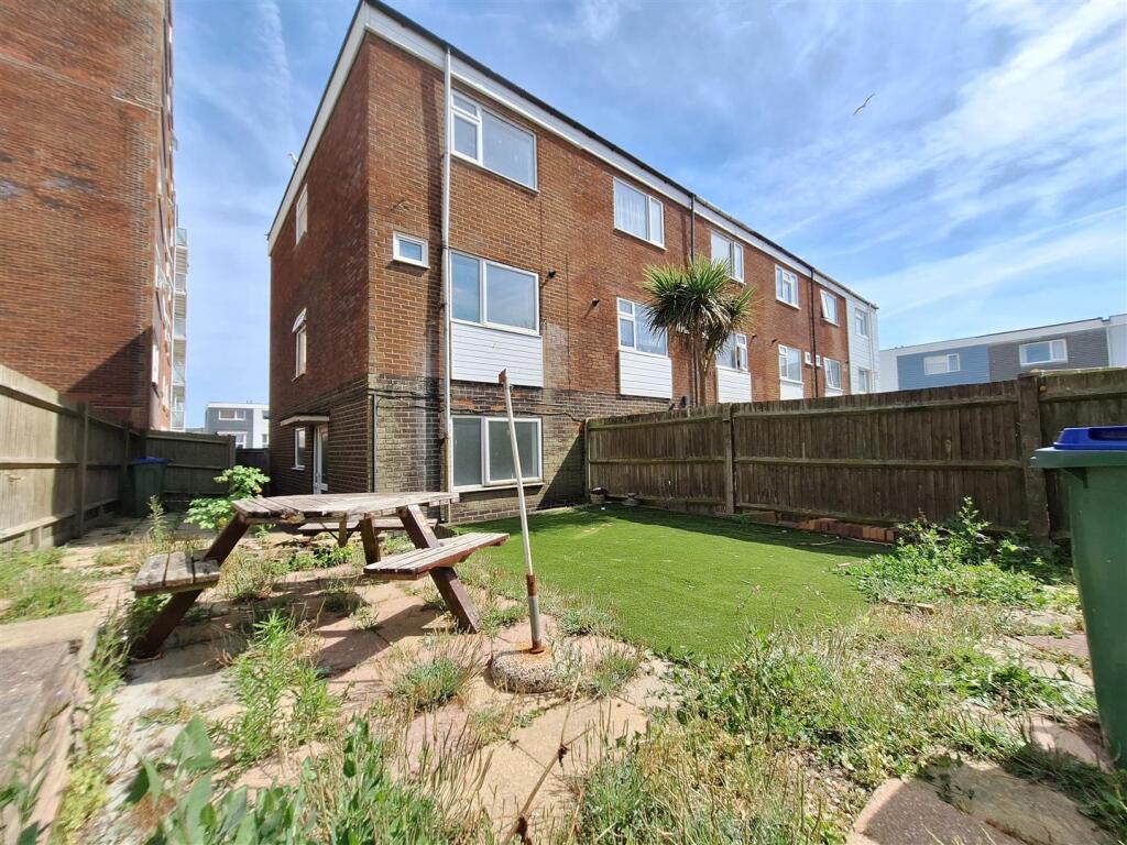 House in Lewes, Seaford - View 2