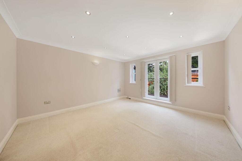 House in London, London Borough of Lewisham - More