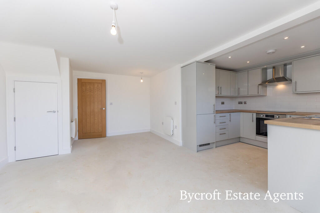 Conifer Road, Hemsby, Great Yarmouth photo 3