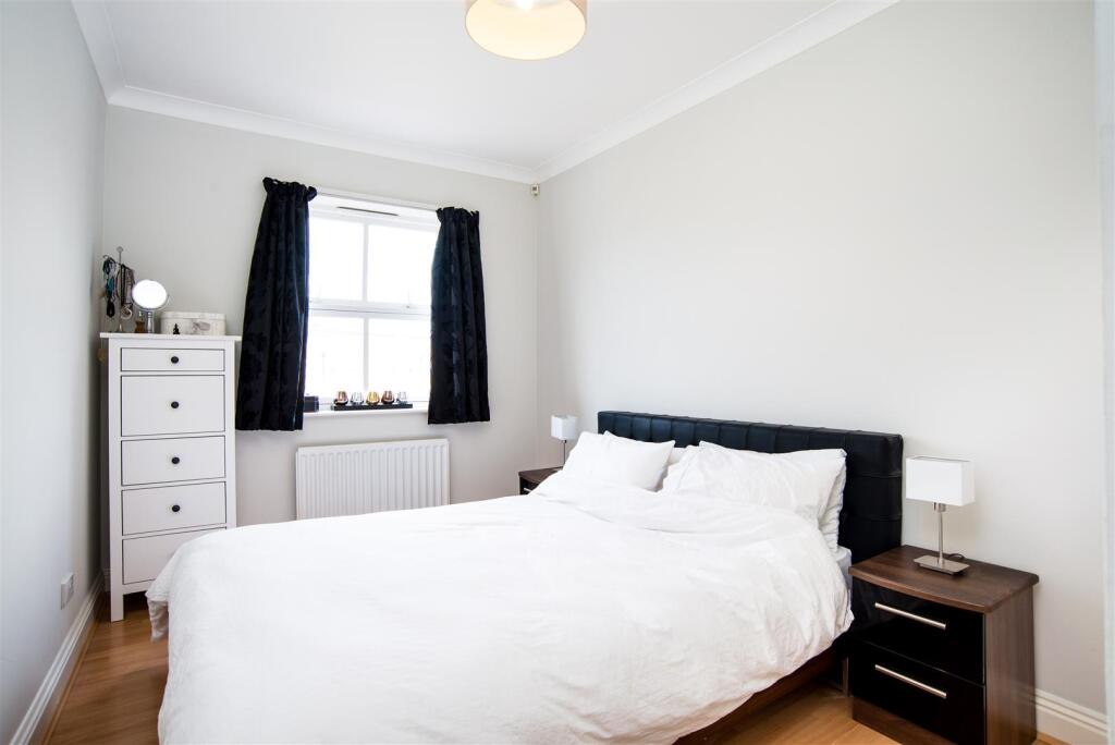 Apartment in London - View 3
