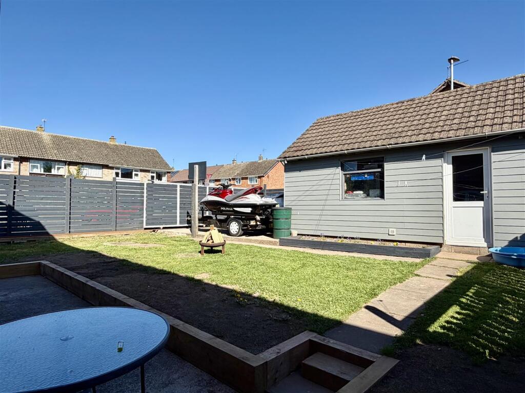 Almeley Close, Hereford photo 4