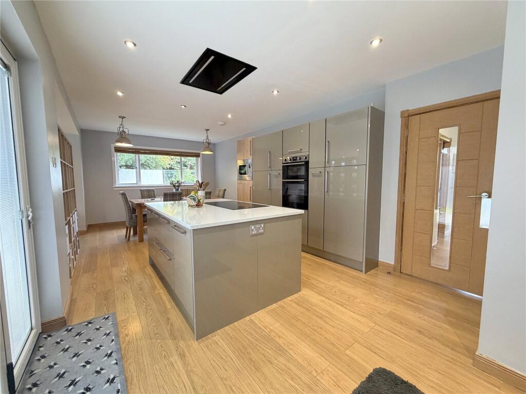 Moravia, Milton Of Culloden, Inverness, IV2 photo 4