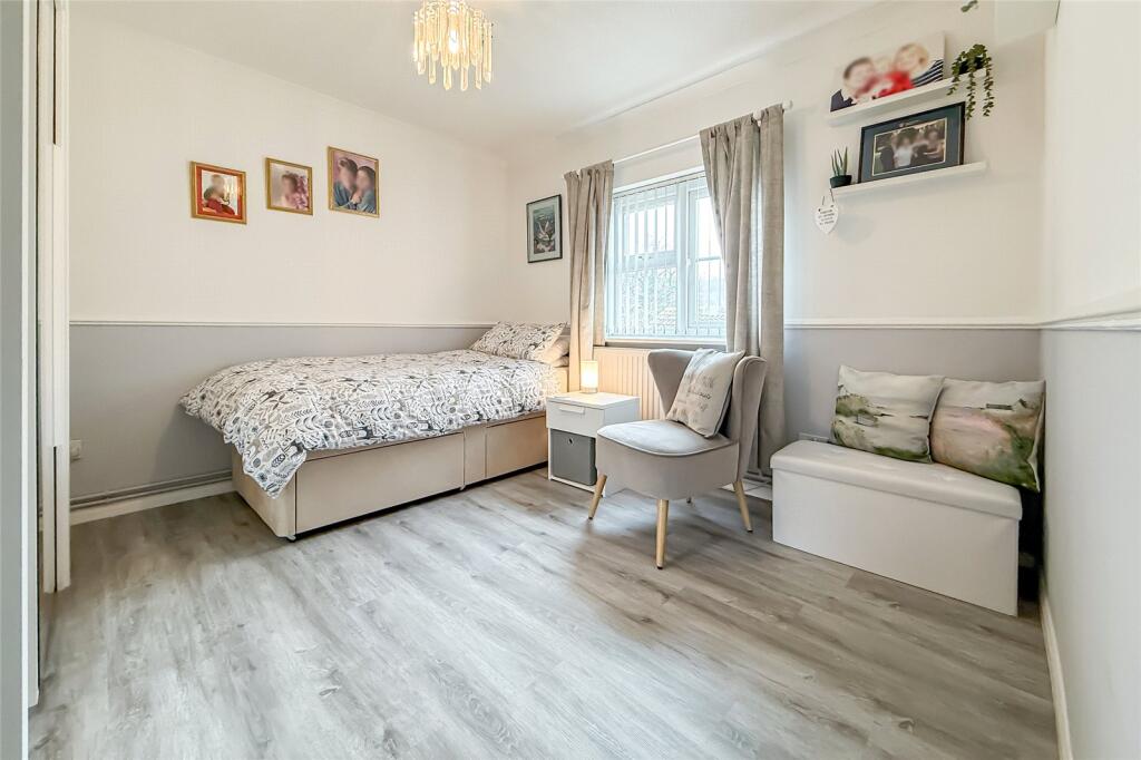 Additional image 11 of Taylor Close, St. Albans, Hertfordshire, AL4