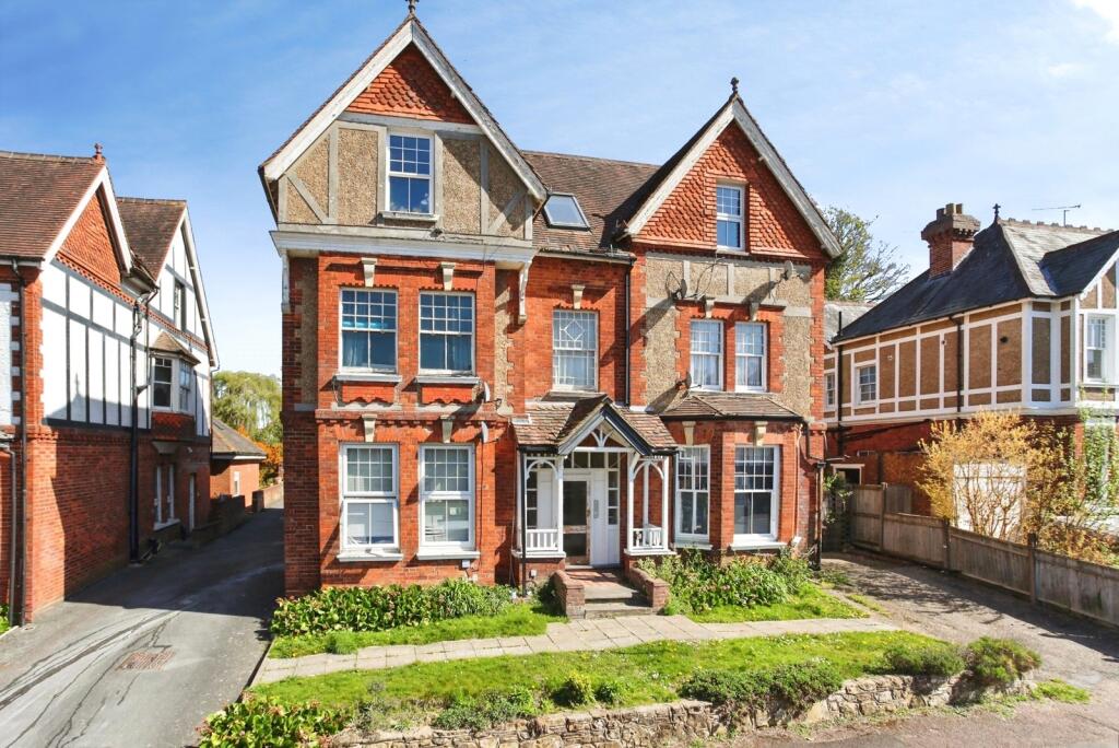 Main image of property: Molyneux Park Road, Tunbridge Wells, Kent, TN4