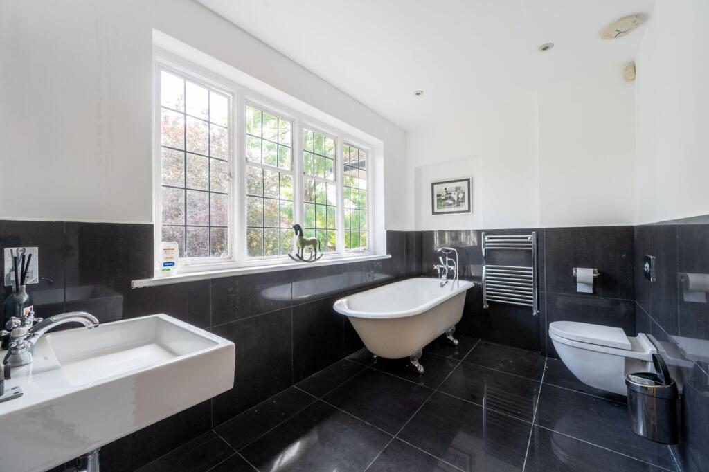 Apartment in London, Brondesbury Park, Brondesbury