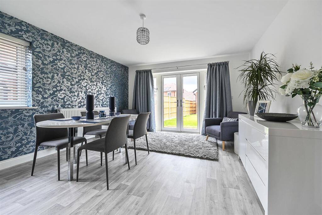 Maddoxford Gardens, Boorley Green photo 2