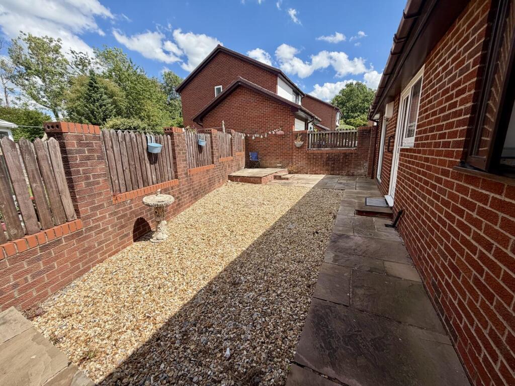 House in Chorley, Clayton-le-Woods - View 5
