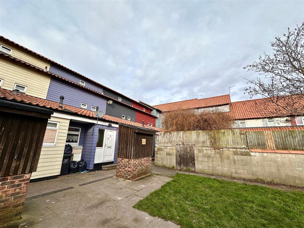 Main image of property: Winstree, Basildon