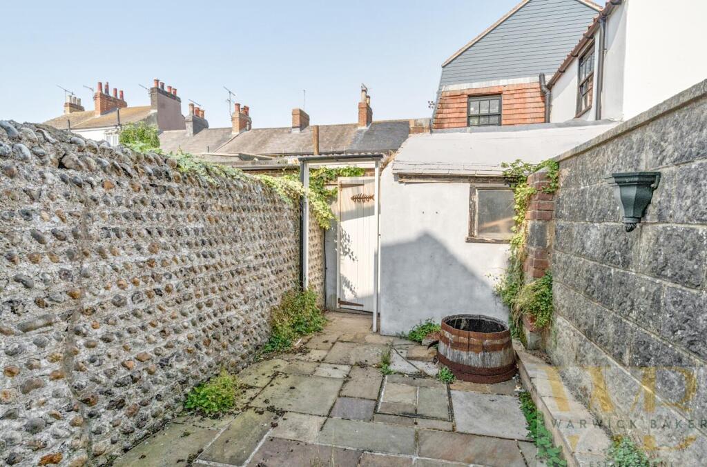 1-bed house on Ship Street, Shoreham-By-Sea, £310,000