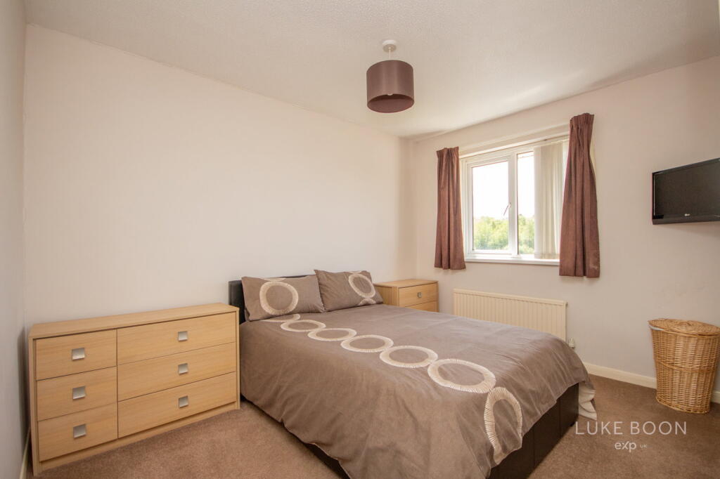 House in Plymouth - View 6