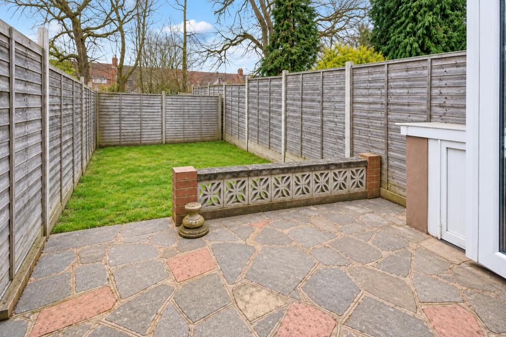 Apartment in Bromley - View 5
