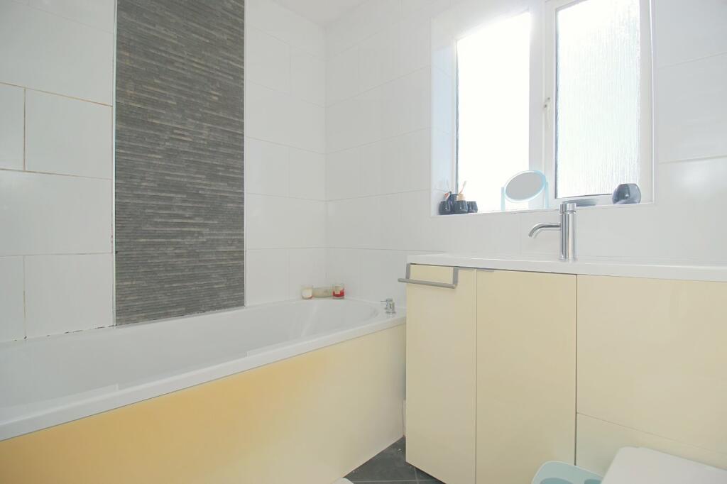 Additional image 31 of Redshank Close, Westwood Park, Bradford, BD6