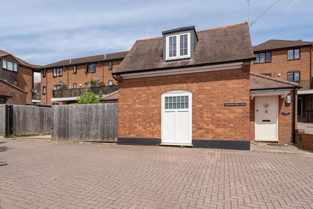 Main image of property: Saracens Head Yard Pageant Road AL1