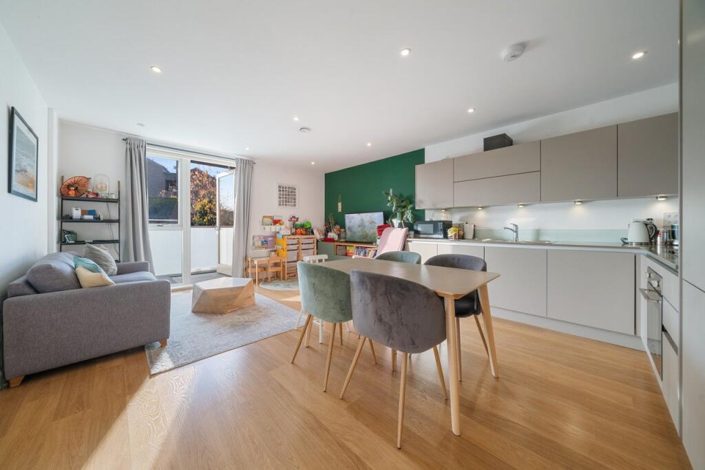 Main image of property: Oldridge Road, Balham, London, SW12