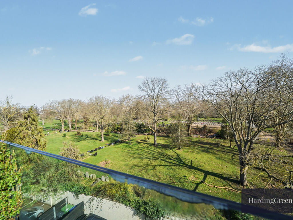 Apartment in London - View 4
