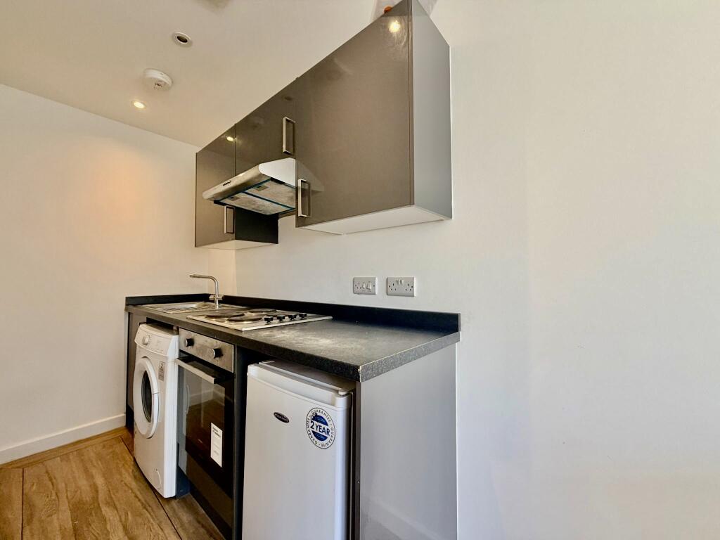 Apartment in Portsmouth - More