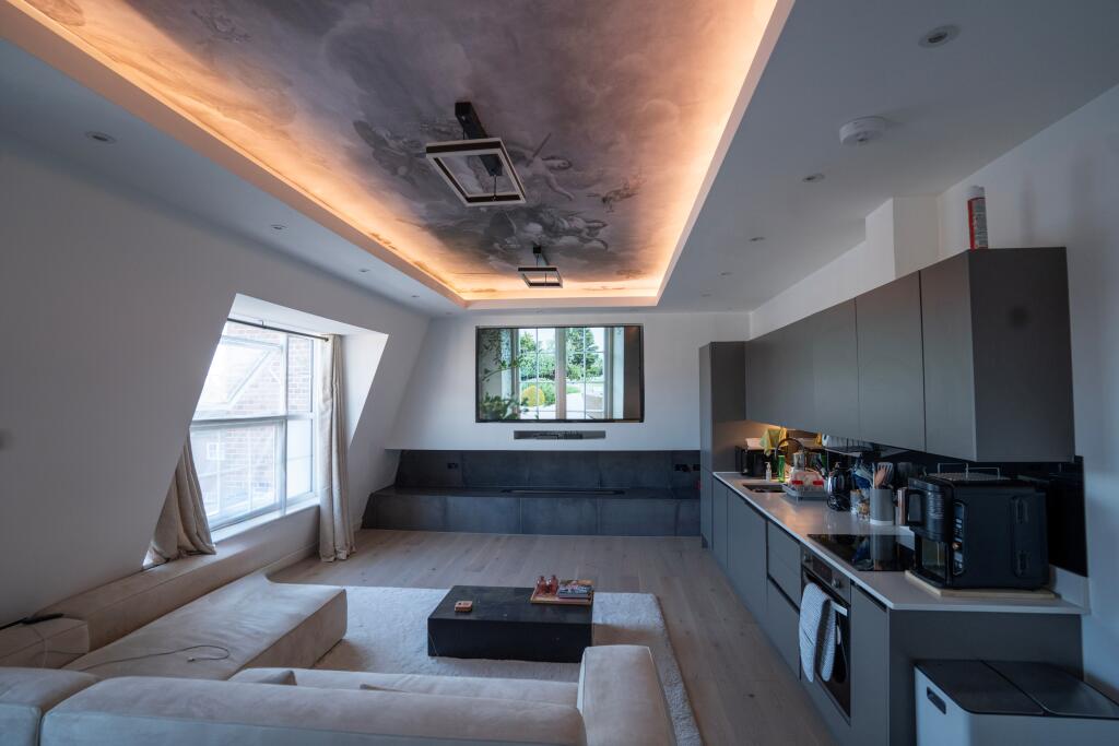 Main image of property: Stonehills, WELWYN GARDEN CITY