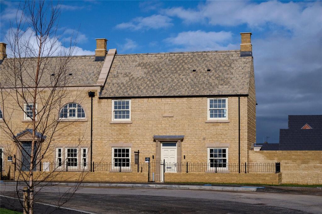 4-bed terraced on 143 Ellenbrook, Stow Road, Moreton-In-Marsh, Gloucestershire, GL56, £600,000