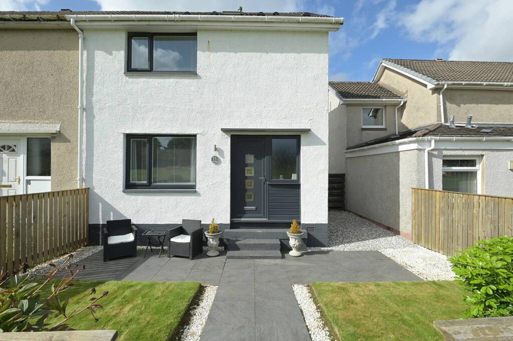Main image of property: 15 Deanpark Court, Balerno, Edinburgh, EH14 7EG