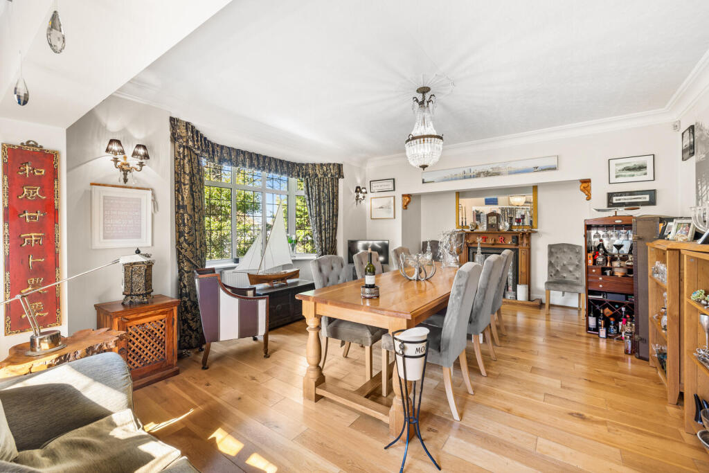 House in Hove, Brunswick - View 4