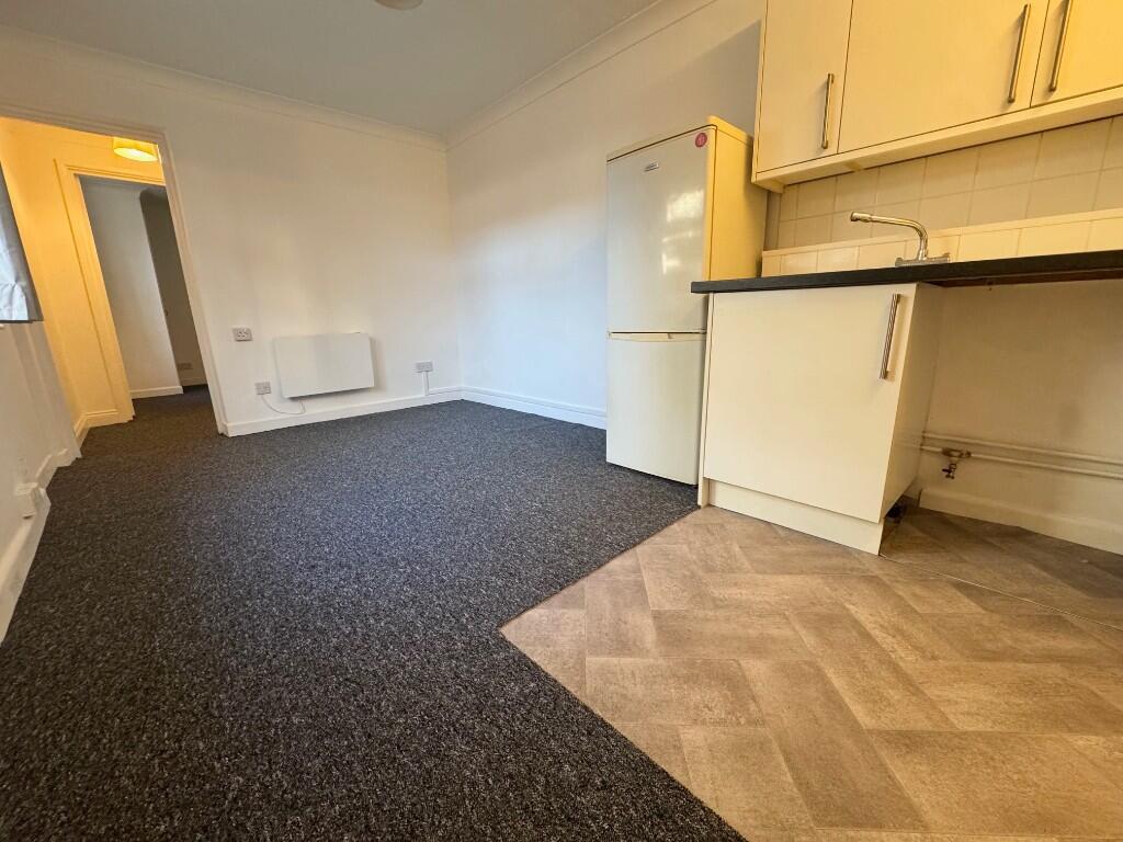 Main image of property: Cardiff Grove, Luton, Bedfordshire, LU1