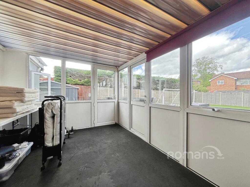 House in Waverley, Heath End, Farnham - View 6