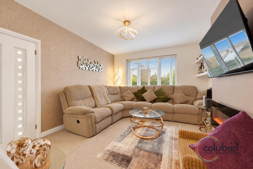 House in Romford - View 3