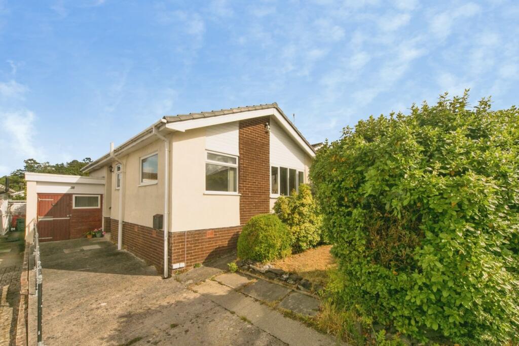Main image of property: Erw Fawr, Henryd, Conwy, LL32