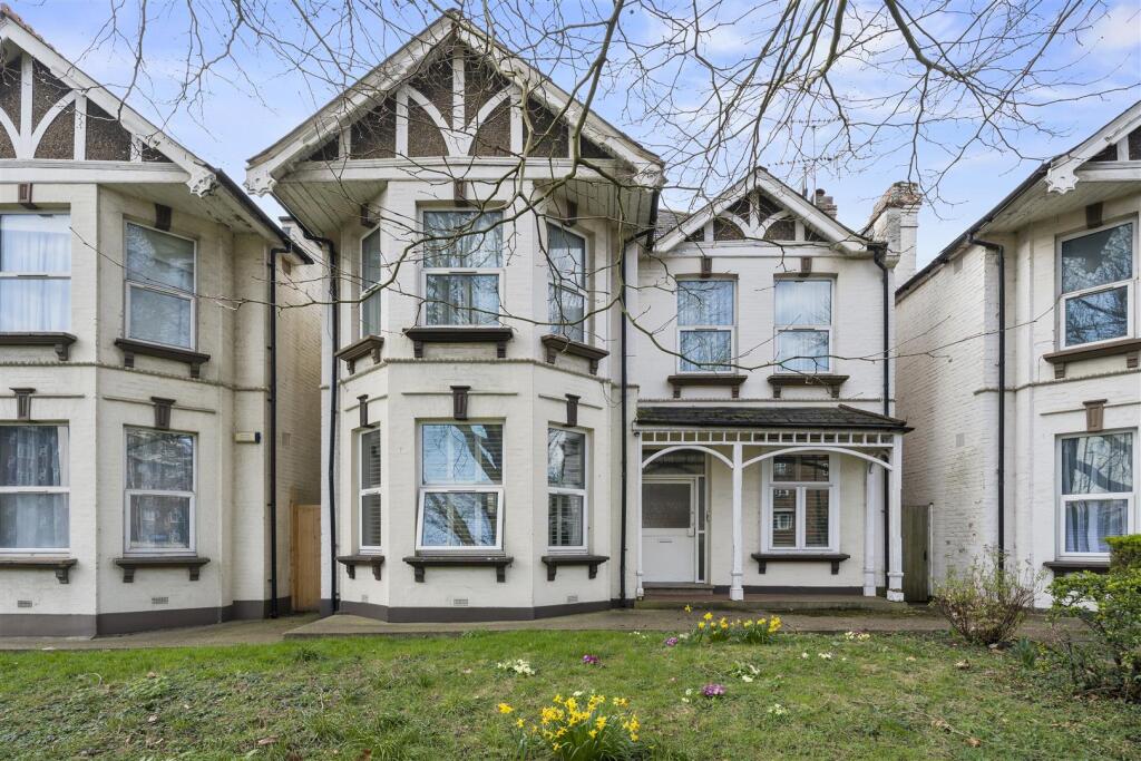 Apartment in London - View 2