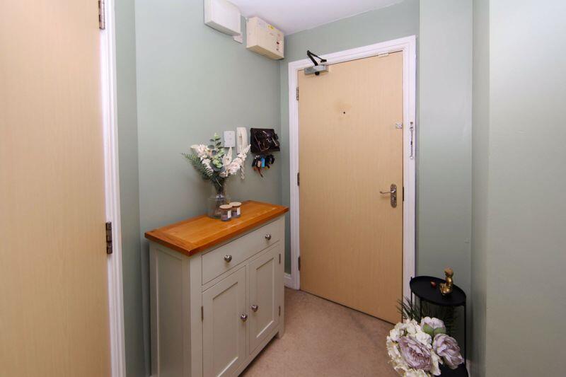 21 Tanyard Place, Shifnal, TF11 8DB photo 3