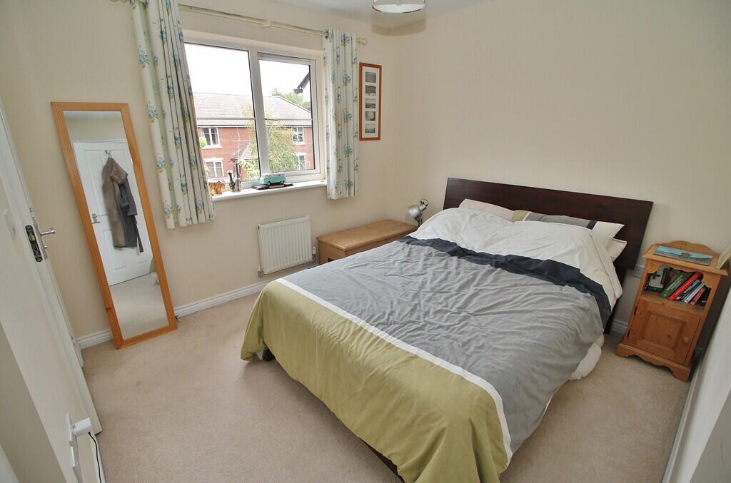 House in Portsmouth - View 5