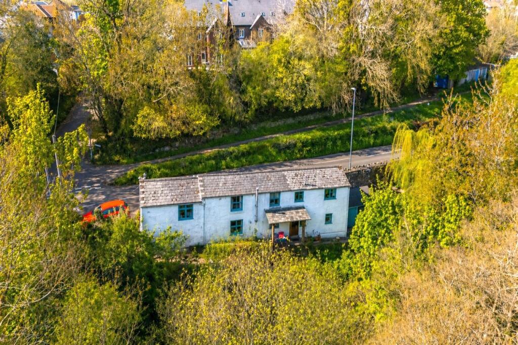 Main image of property: Ross Road, Abergavenny, NP7