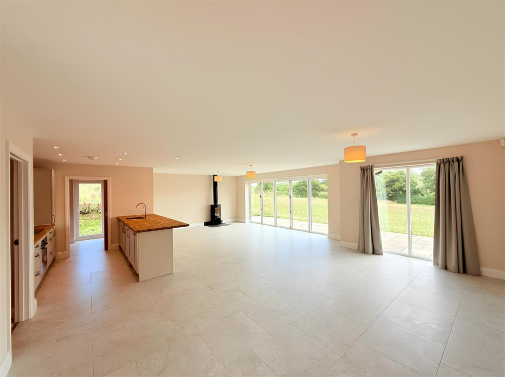 House in Shaftesbury, Dorset - View 3