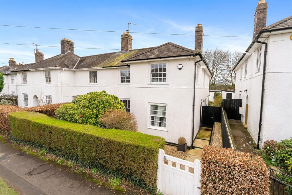 Main image of property: Pen-Y-Dre, Rhiwbina, Cardiff