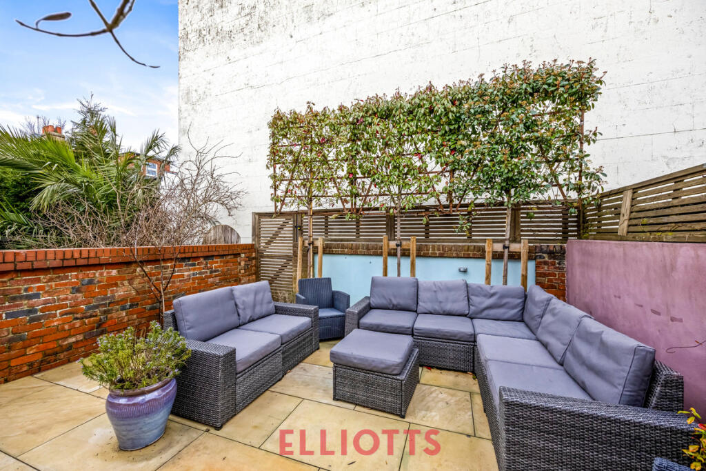 House in Hove, Brunswick - View 4