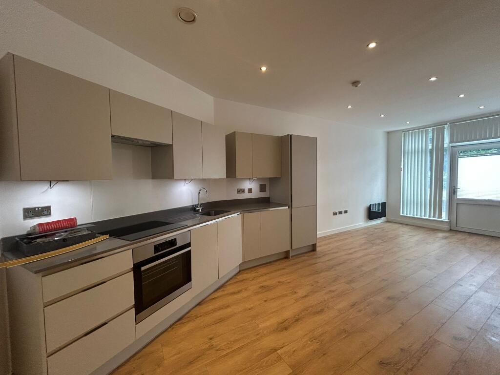 Apartment in Slough, Chalfont St Peter - View 4