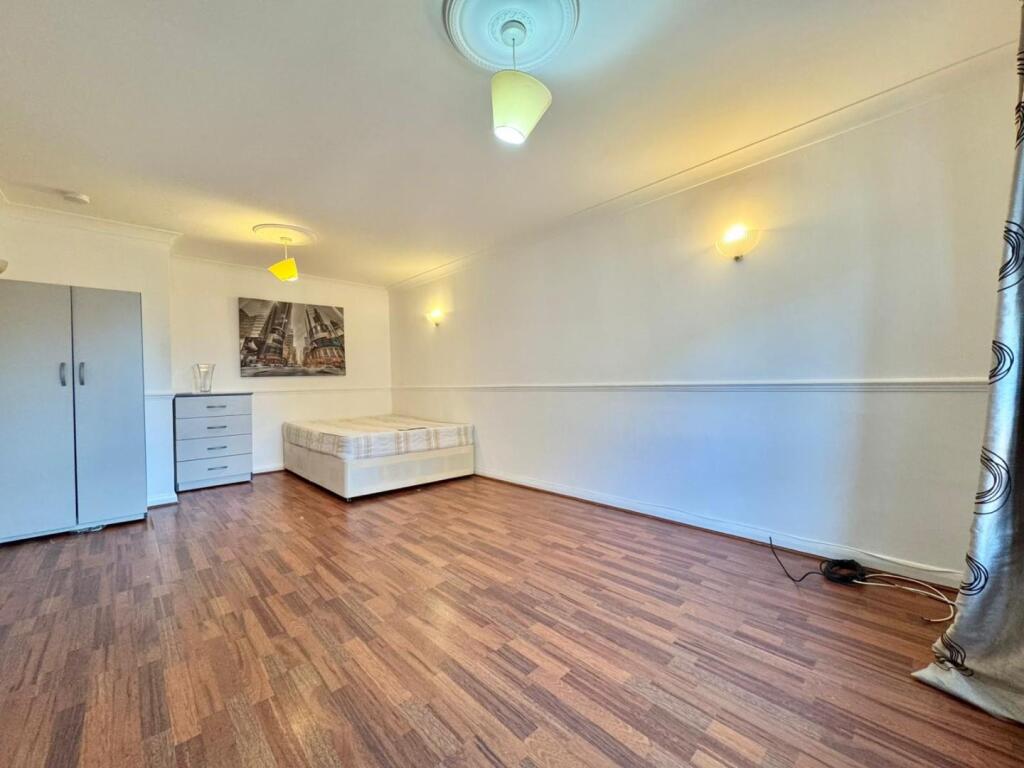 House in London - View 4