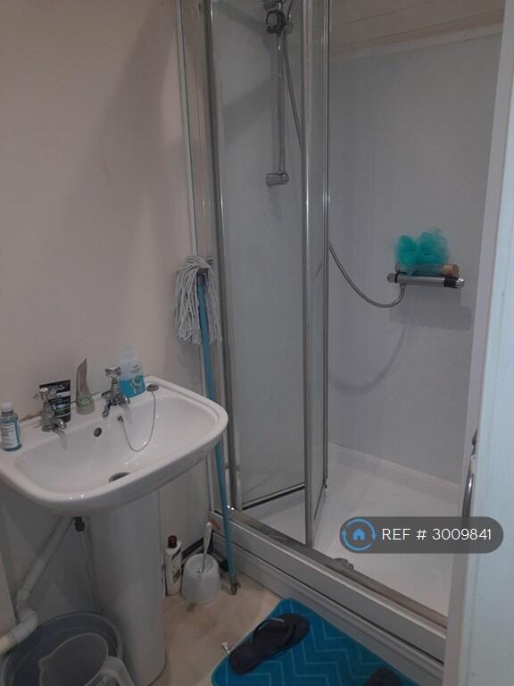 Apartment in Plymouth - View 4