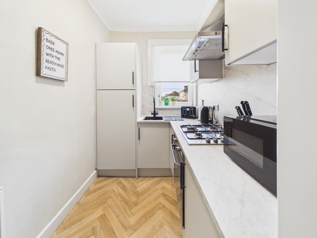 Apartment in Airdrie, Holehills - More